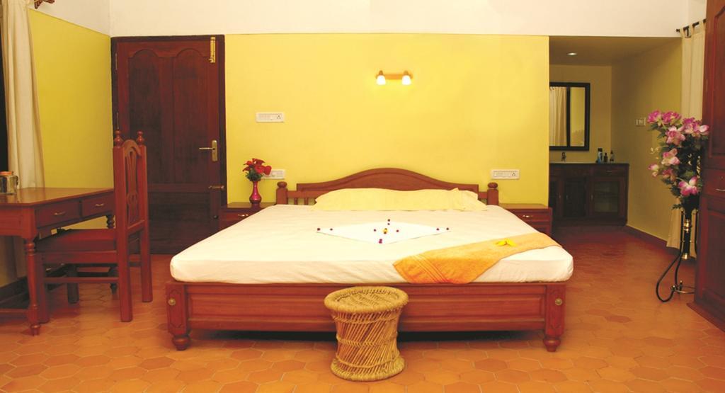 Amrutham Ayurvedic Village Resort Kovalam Room photo