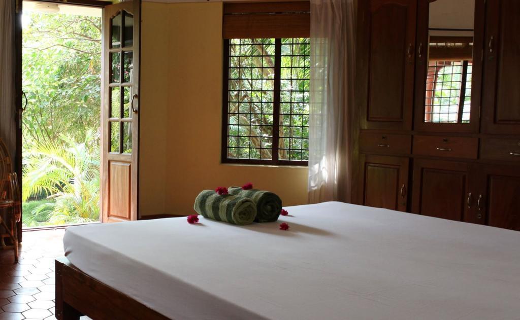 Amrutham Ayurvedic Village Resort Kovalam Room photo